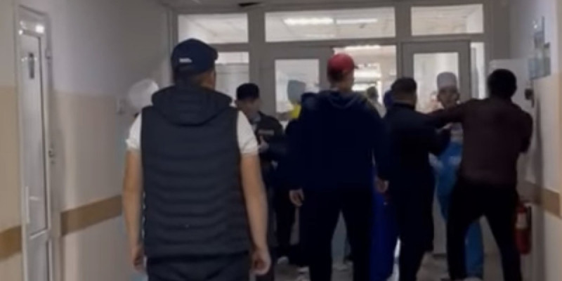 Талғар ауруханасында дәрігерлерді соққыға жыққандар 12 жылға қамалуы мүмкін
