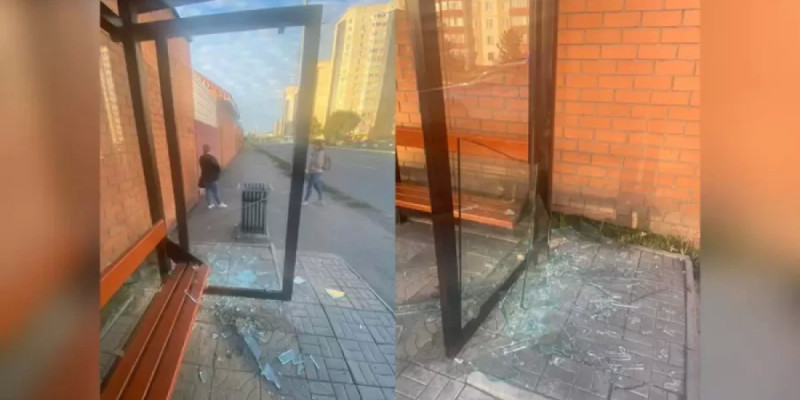 Петропавлда жасөспірім аялдама павильонын қиратып тастаған
