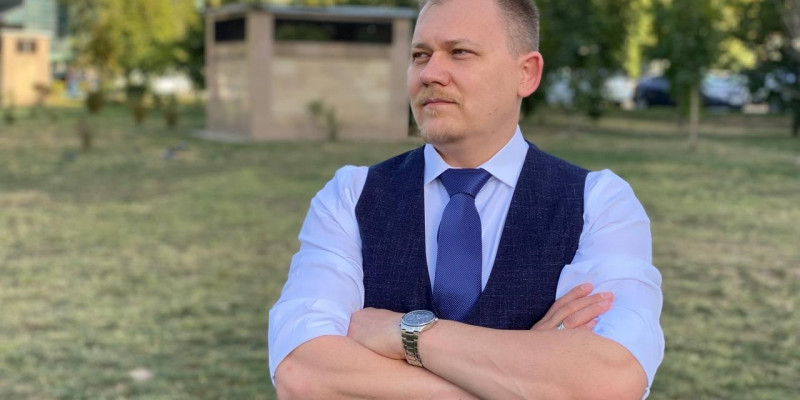 Квазимемлекеттік сектордағы компанияларды кредиттеуді тоқтатқан дұрыс – Эльдар Шамсутдинов, экономист