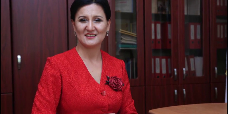 «Ажырасқан әйелдерді жек көремін»: журналистің сөзі желіде қызу талқыға түсті