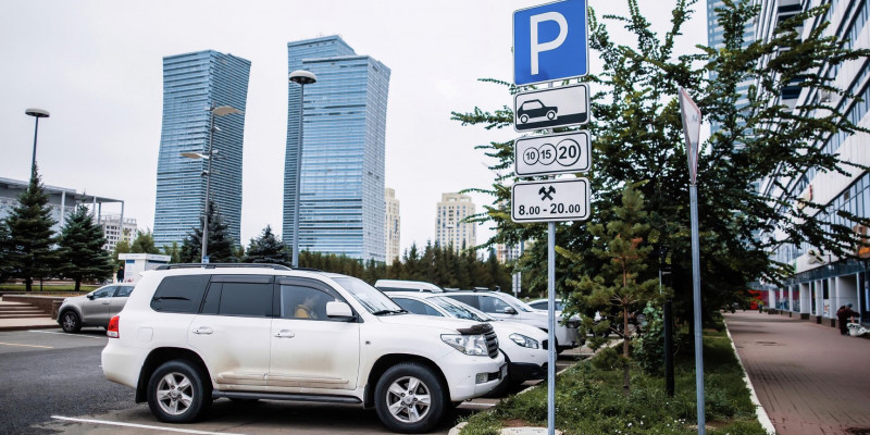 Астанада демалыс және мереке күндері автотұрақтар ақылы болады