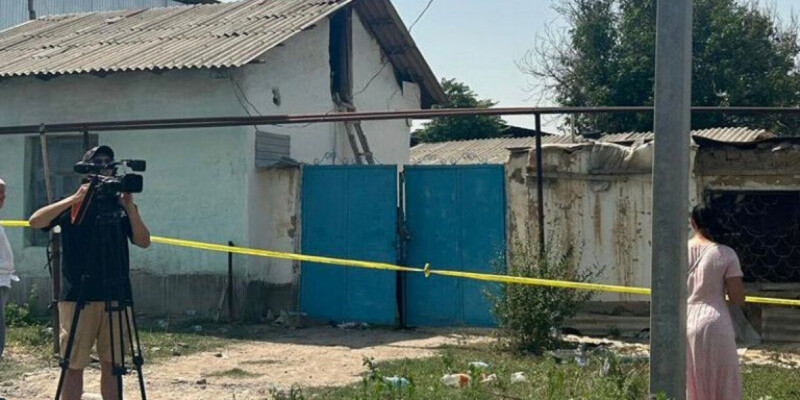 Түркістандағы 5 жасар қыздың өлімі: әкесі педофилдің үйін бұзуды талап етті
