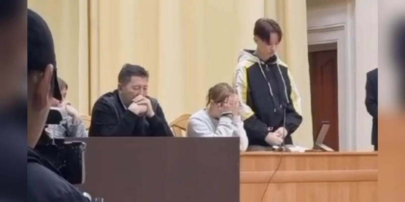 Қостанай облысында есірткі таратқан екі студент 10 жылға сотталды