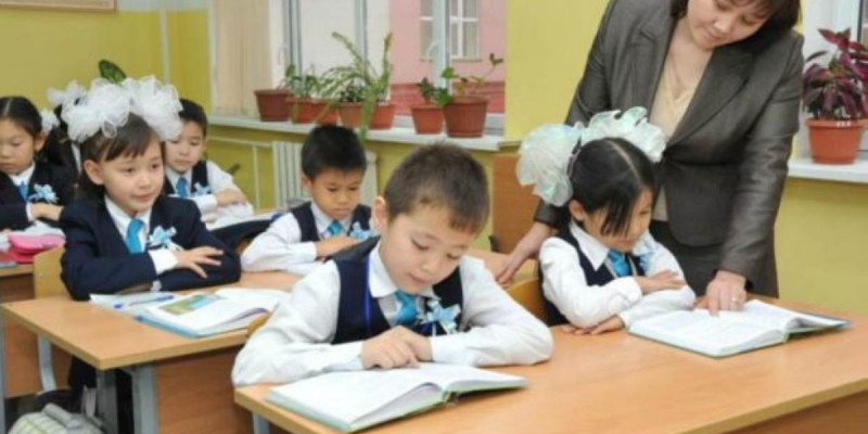 Мұғалімдердің 23%-ында ғана жоғары біліктілік санаты бар – Президент