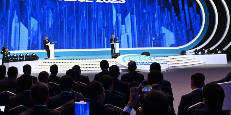 Президент: жасанды интеллект технологиясы адамзатқа қауіп-қатер төндіруі мүмкін