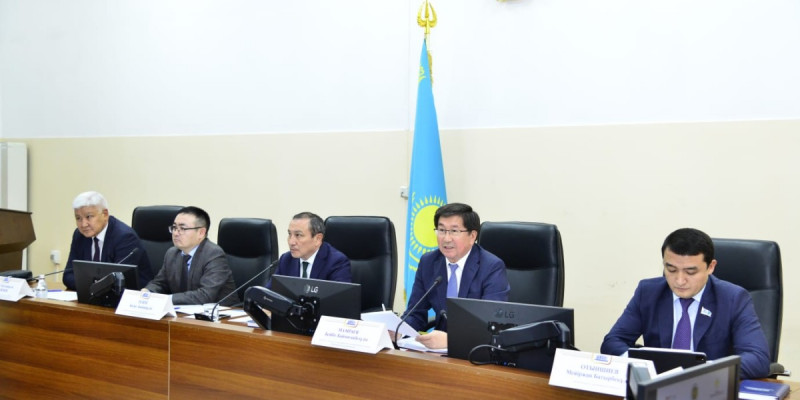 Абай университетінде құқықтық мәдениетті нығайтудағы өзекті мәселелер талқыланды