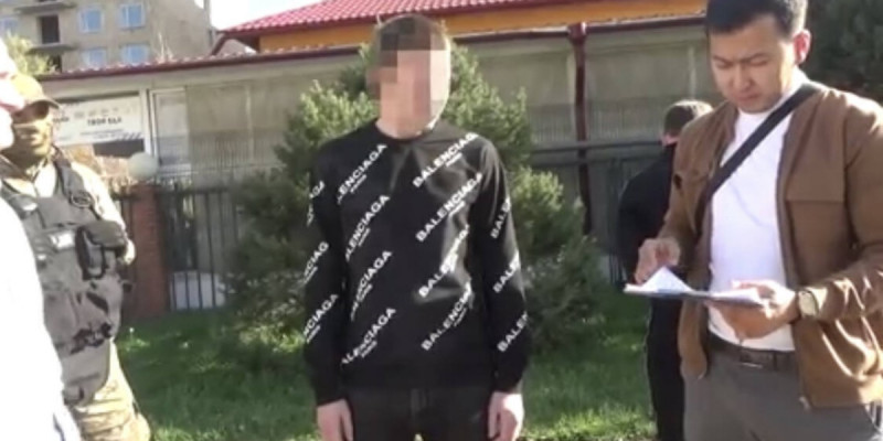 Қарағанды облысында ақша бопсалаған қылмыстық топ ұсталды
