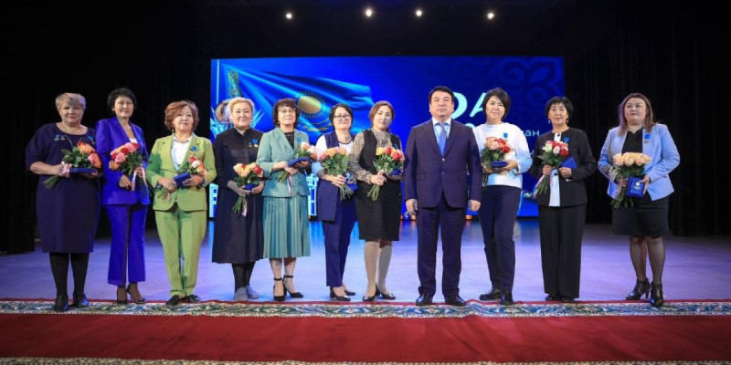 68 педагог мемлекеттік наградамен марапатталды