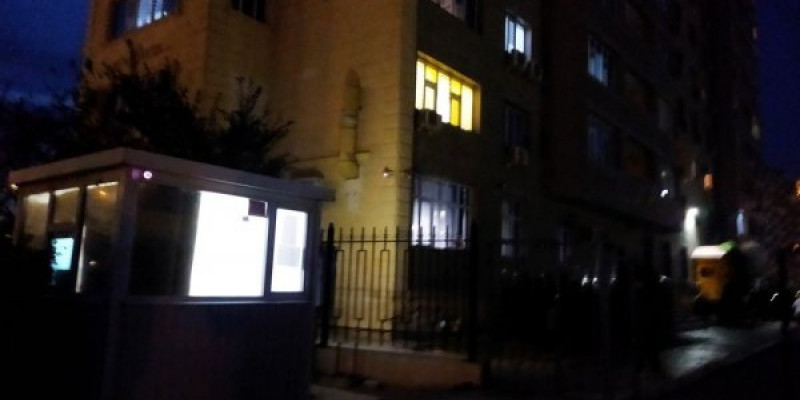 Ақтауда тоққа түскен сантехник мерт болды