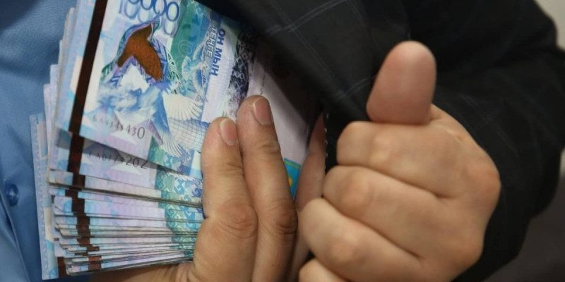 Орындалмаған жұмыс үшін ақша алған: 190 миллион теңгені жымқырған екі шенеунік пен ЖШС басшысына үкім шықты