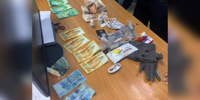 Оралда зейнеткерді тонаған азамат ұсталды