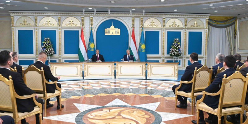 Қасым-Жомарт Тоқаев пен Виктор Орбан БАҚ өкілдері үшін брифинг өткізді