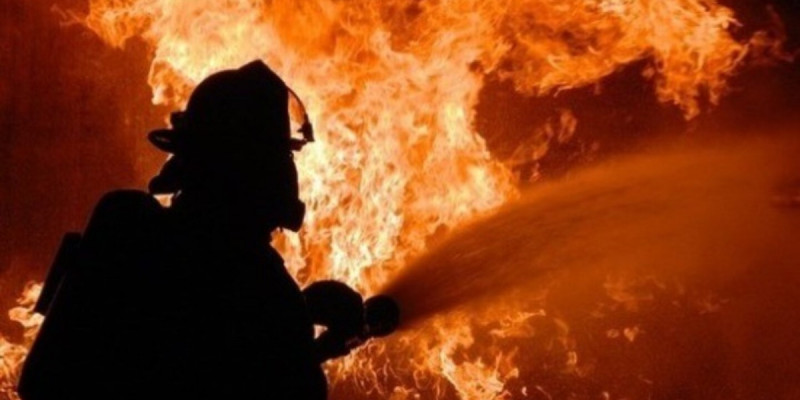Аягөзде 4 баласы өрттен көз жұмған қаралы үйден қомақты қаражат ұрланған