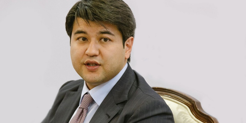 Экс-министр Бишімбаев әйелін ұрып өлтірді деген күдікпен ұсталды