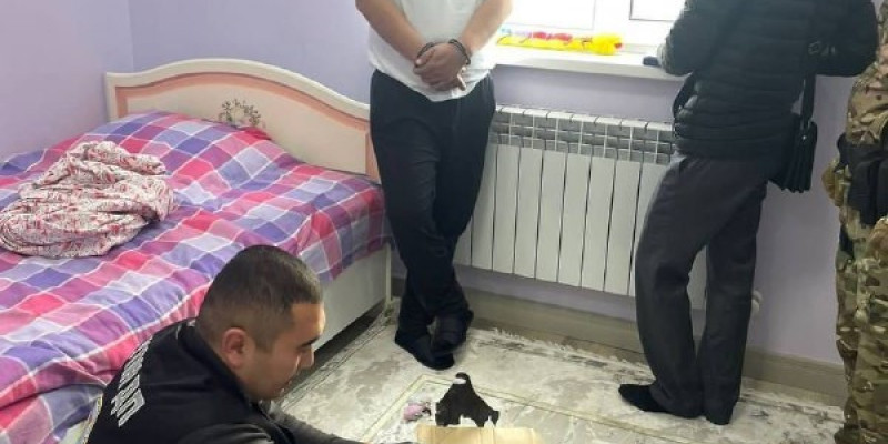 Атырауда 1000-ға жуық психотропты дәрі сақтаған тұрғын ұсталды