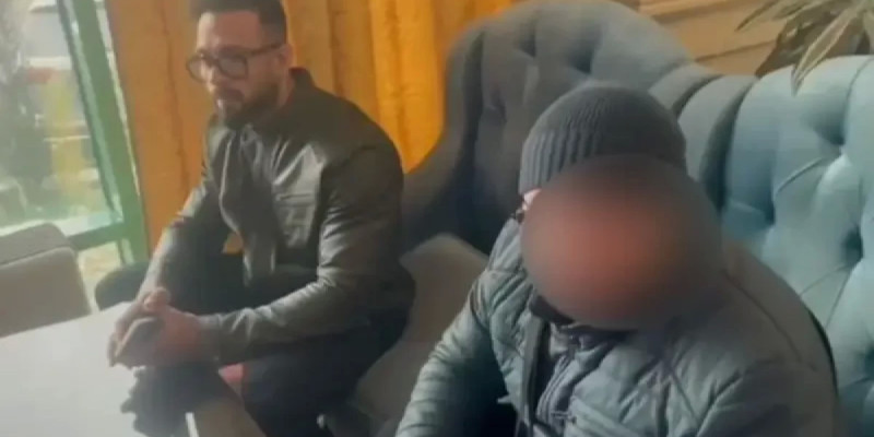 Астанада такси жүргізушісі шетелдік азаматты әуежайдан қонақ үйге дейін 45 мың теңгеге апарған