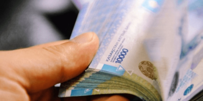 Алматыда мектептің бас есепшісі бір жылда 46 млн теңге жымқырған