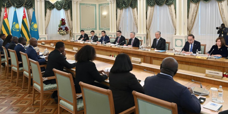Қазақстан мен Того президенттері кеңейтілген құрамда келіссөз жүргізді