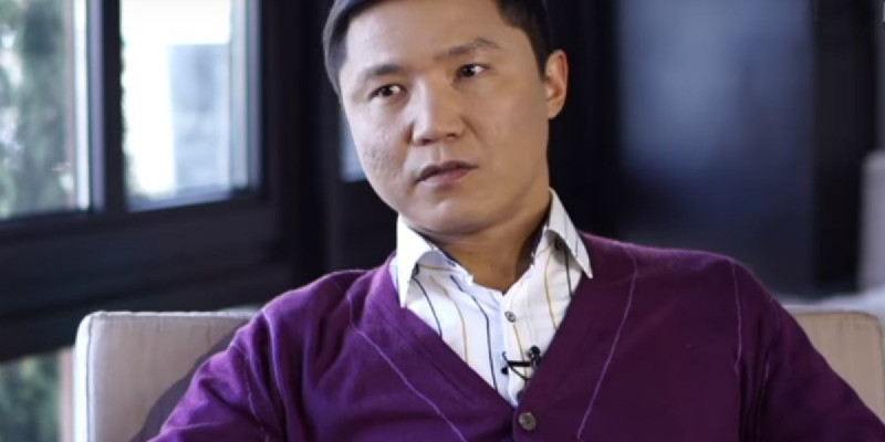 Әнші Бағлан Әбдірайымов фильм түсіремін деп қарызға кіріп кеткенін айтты