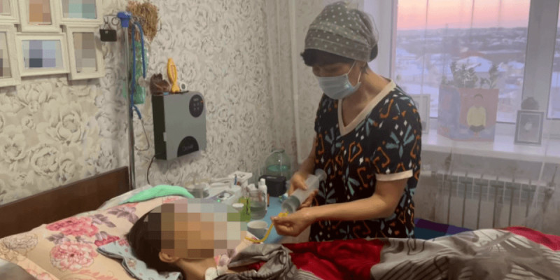 Ақтөбелік әйел көзіне жасалған отадан кейін 9 ай бойы комада жатыр