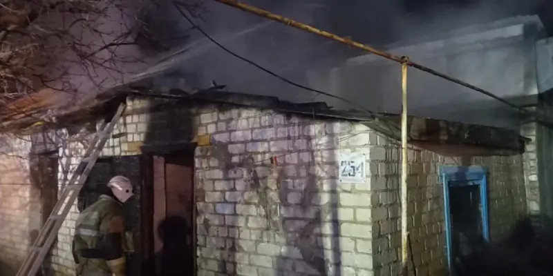 Оралда тұрғын үй өртеніп, 42 жастағы ер адам көз жұмды