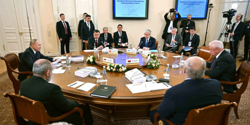 Мемлекет басшысы Жоғары Еуразиялық экономикалық кеңестің шағын құрамдағы отырысына қатысты