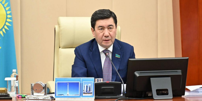 Ерлан Қошанов Мәжіліс жұмысын қорытындылады
