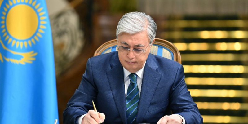 Президент екі министрдің орынбасарларын тағайындады