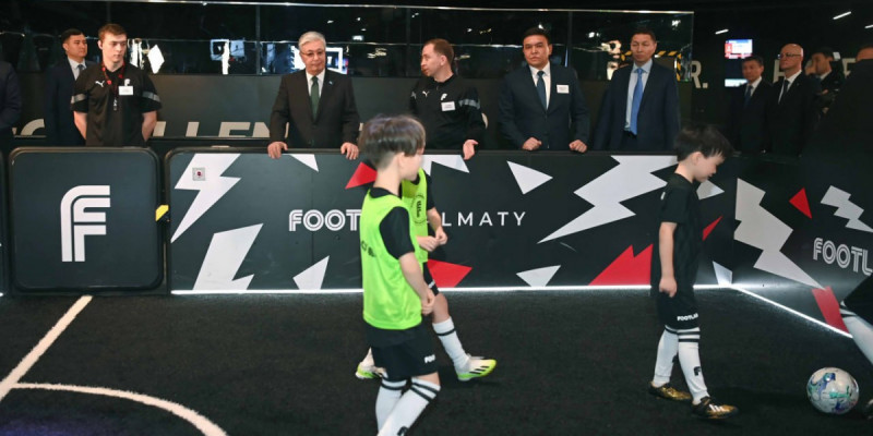 Президент Footlab футбол орталығына барды