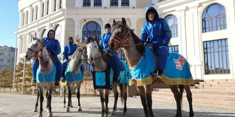 Ақтауда Адай жылқысының мәртебесін растайтын куәлік берілді