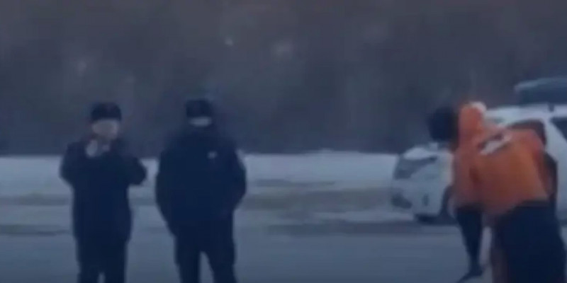 Атырауда көлік мұзға құлап, жүргізуші қаза тапты