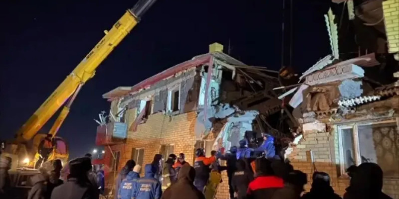 Қарағандыдағы жарылыс: үйінді астынан 2 адамның мәйіті шығарылды