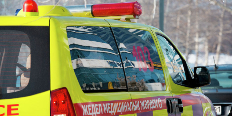 Павлодарда көпқабатты үйден құлаған әйел көз жұмды