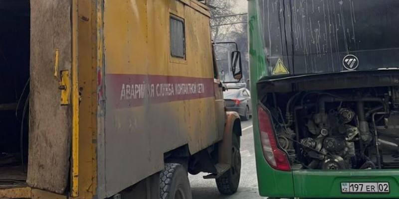 Алматыда автобус өртенді