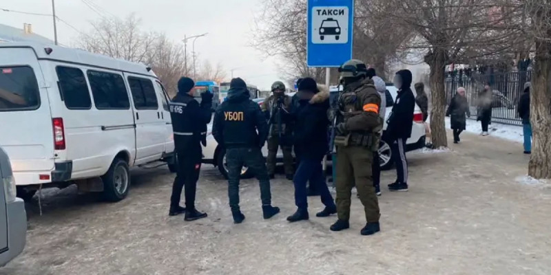 ҰҚК: 8 өңірде қылмыстық топтың 23 мүшесі ұсталды (ВИДЕО)