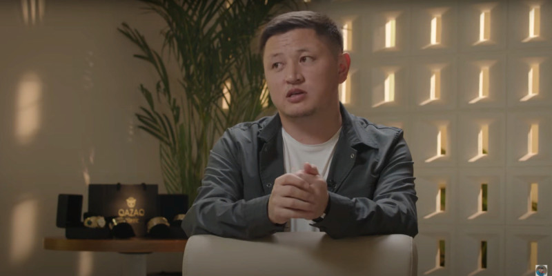 «Масқара болдық»: Танымал әзілкеш ұрлық жасап, ұятқа қалған кезін айтты