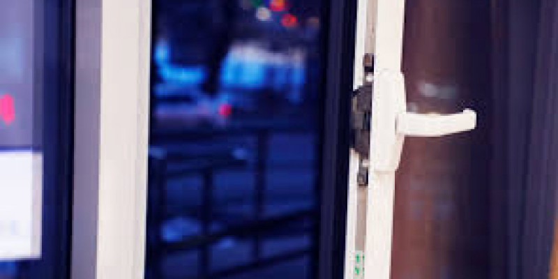 Түркістанда қыздар арасындағы жанжалдан кейін оқушы 3-қабаттан секіріп кеткен
