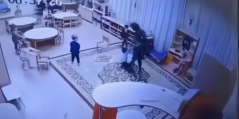 Қостанайдағы балабақшада бүлдіршінді ұрған тәрбиеші жұмыстан шығарылды