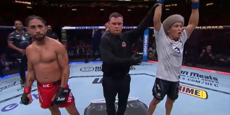 Асу Алмабаев UFC турнирінде екінші мәрте жеңіске жетті