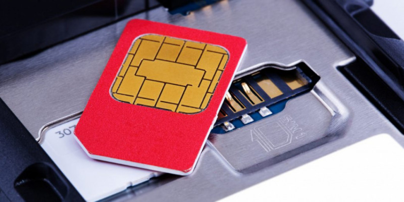 Атырауда алты айлық сәби SIM-картаны жұтып, дем ала алмай қалған