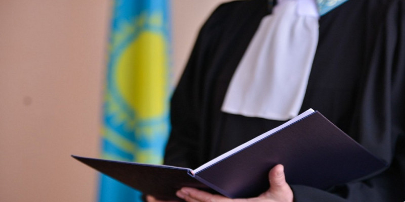 «Әйелін өлтіріп, денесін бөлшектеген»: Тереңкөл тұрғыны соттан өзін ақтауды сұрады