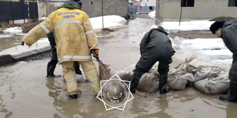 Үкімет басшысы су тасқынына қарсы жүргізіліп жатқан жұмыстар туралы ақпаратты тыңдады