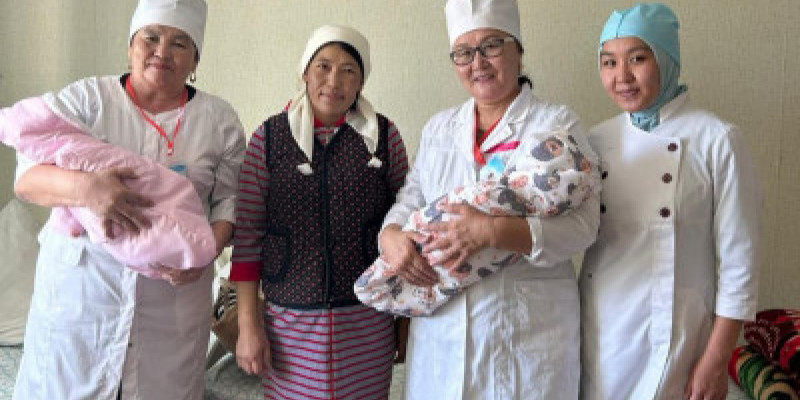 Ақтөбедегі су басқан ауылда егіздер дүниеге келді