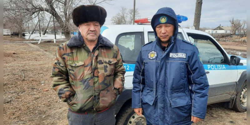 Баспанасын су басқан отбасыны полицей өз үйіне паналатып отыр