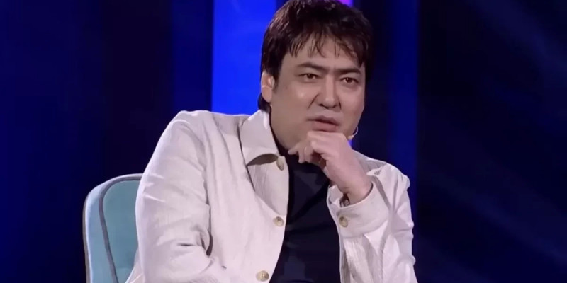 «Жүрегін жараладым»: Мейрамбек Бесбаев өзі жайлы бірнеше сұраққа жауап берді