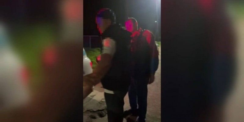Алматы облысында ер адам полицейге оқ атқан