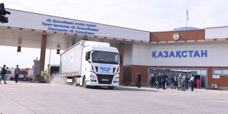 Өзбекстан Қазақстанға гуманитарлық көмек жібереді