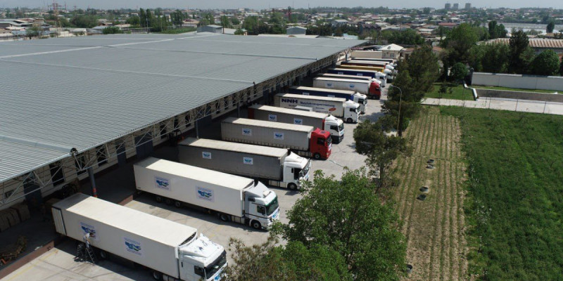 ҚазАвтоЖол: Ақылы жолдар гуманитарлық жүк көліктеріне тегін болады
