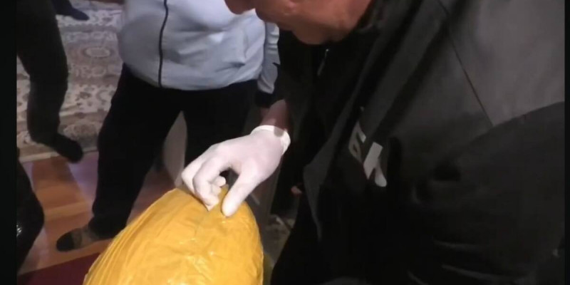 Таразда 58 жастағы әйелден аса ірі көлемде есірткі тәркіленді