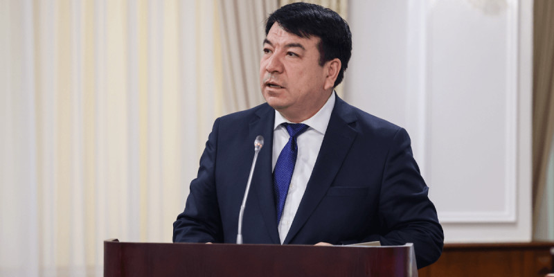 «Қатаң ескертемін»: Оқу-ағарту министрі мектеп түлектеріне үндеу жасады